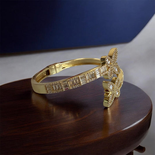 Stunning Jewelry - Gold Butterfly Bracelet