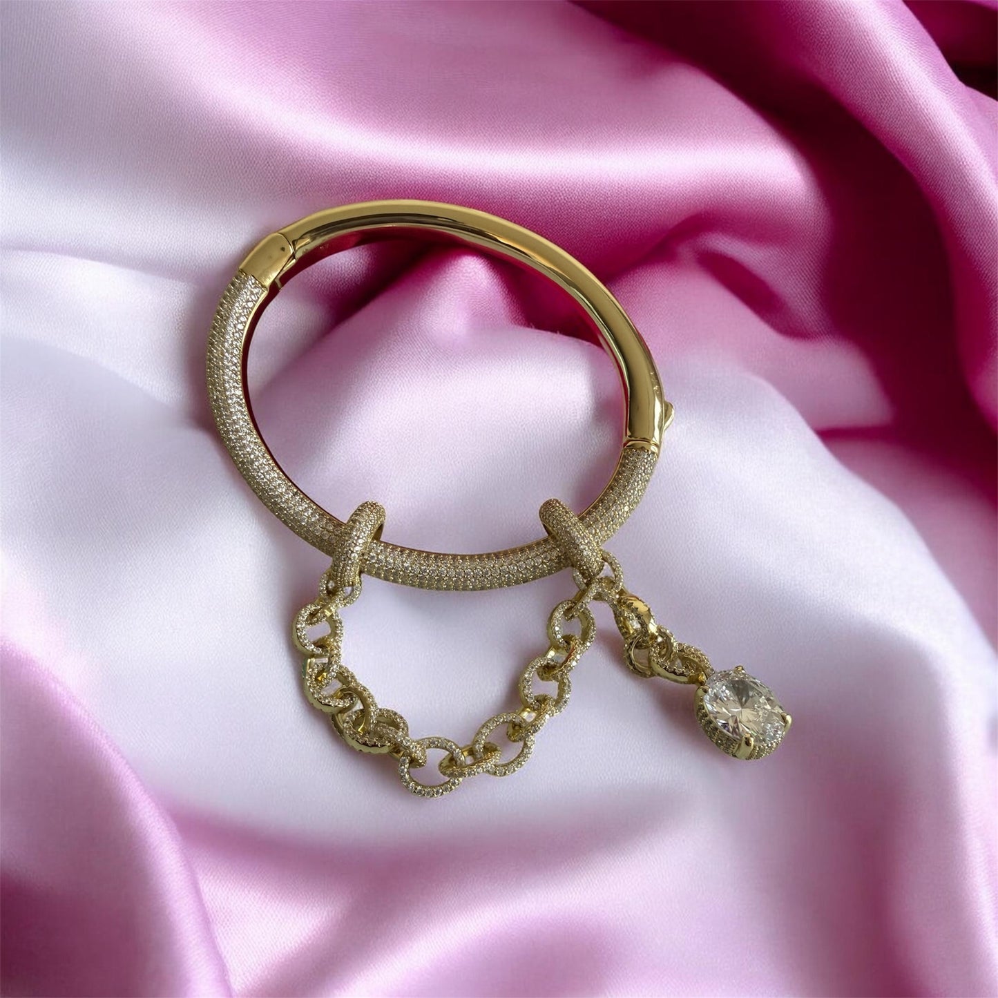 Stunning Jewelry - Elegant Gold and stone bracelet