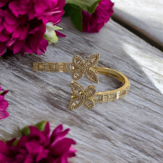 Stunning Jewelry - Gold Butterfly Bracelet