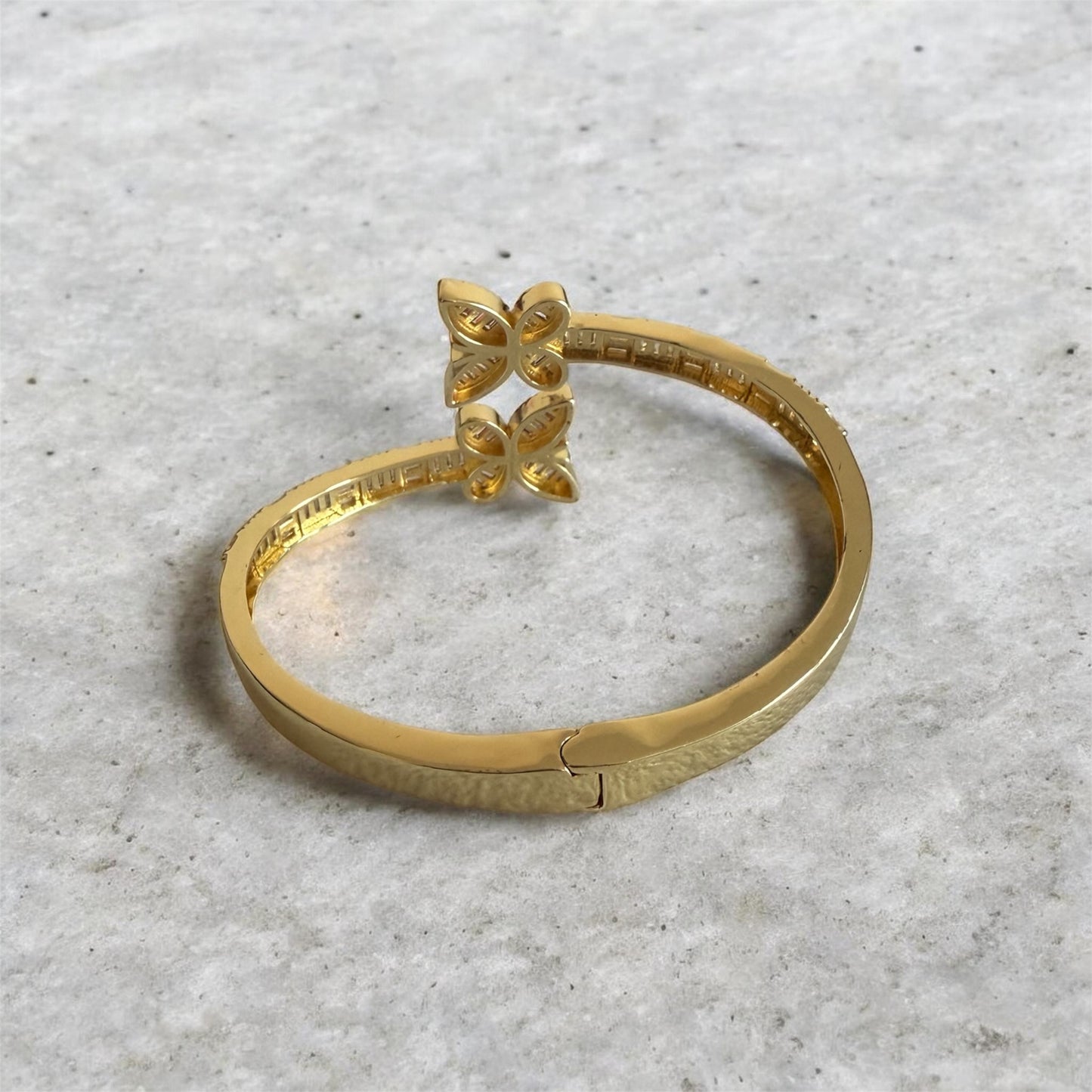 Stunning Jewelry - Gold Butterfly Bracelet